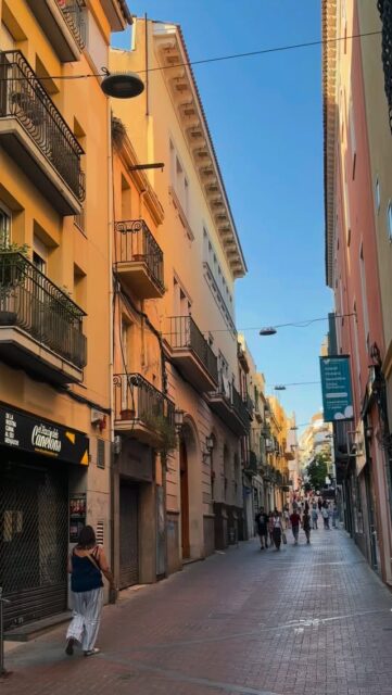 Molt aviat, aquest serà el lloc on començarà la teva nova rutina. Un espai pensat perquè et moguis, desconnectis i gaudeixis de cada classe 💆🏻‍♀️

La llista d'espera ja és oberta:
✓ Accés prioritari a les places d'obertura.
✓ Accés 48 h abans a la campanya First 25.
✓ Informació en primícia sobre horaris i subscripcions.
✓ Prioritat per reservar les teves primeres classes.

🔗 Entra a l'enllaç de la bio i forma part de duo des del principi.

#Terrassa #Pilates #Reformer #Barreformer